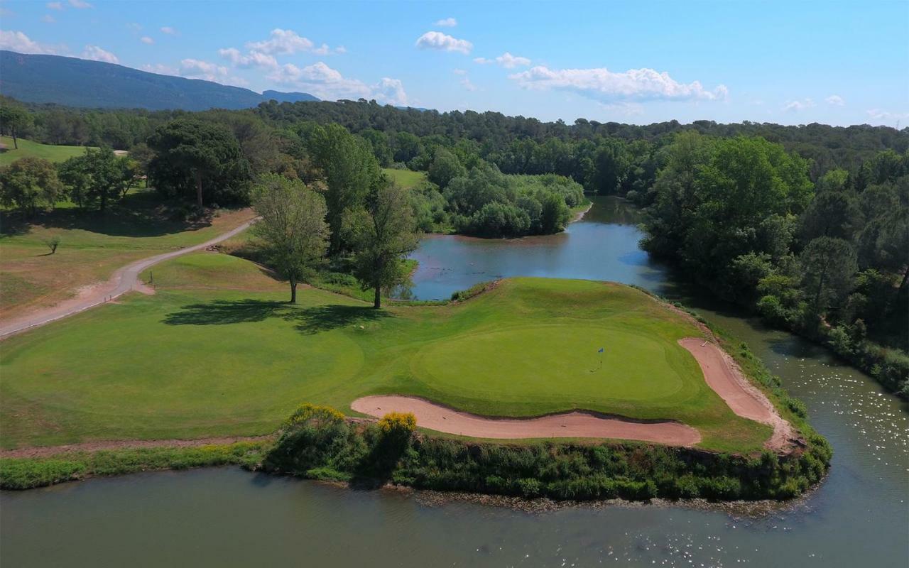Villa Au Golf De St-Endreol La Motte Екстериор снимка
